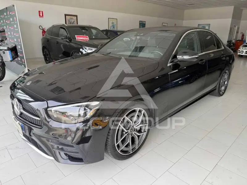 2022 Mercedes Benz E 220