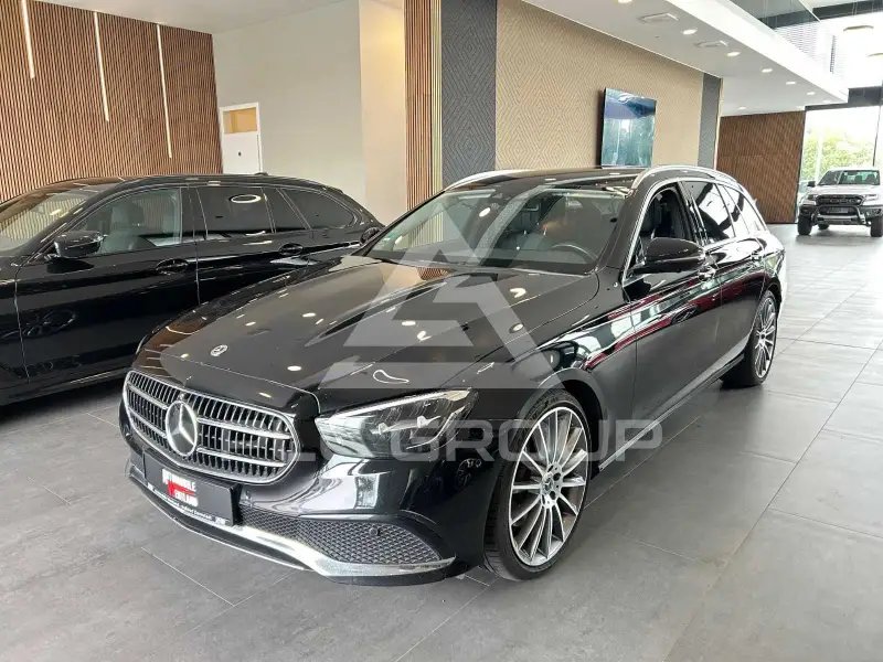 2022 Mercedes Benz E 220