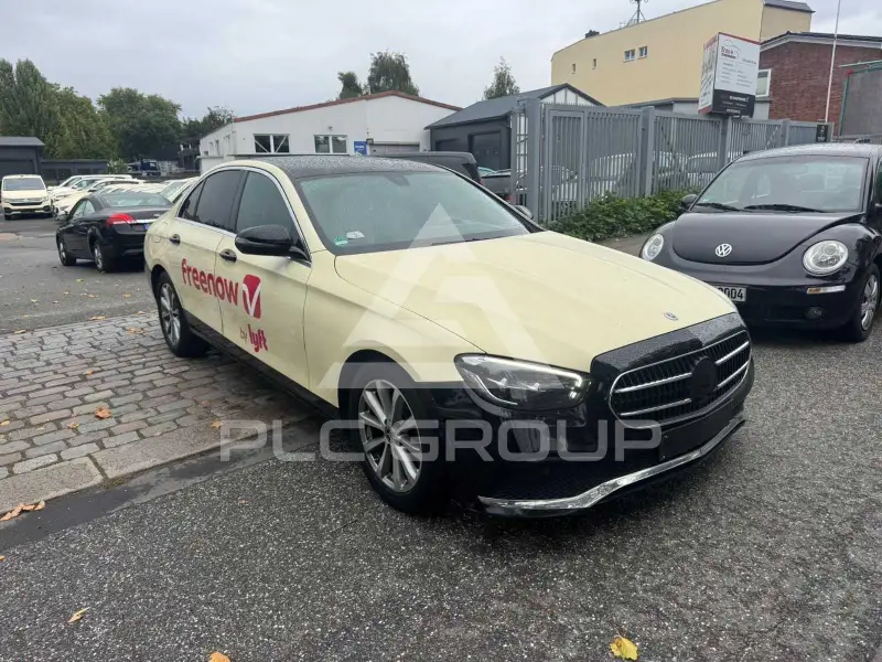 2022 Mercedes Benz E 220