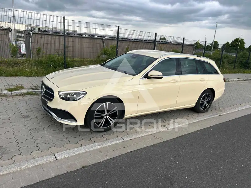 2022 Mercedes Benz E 220