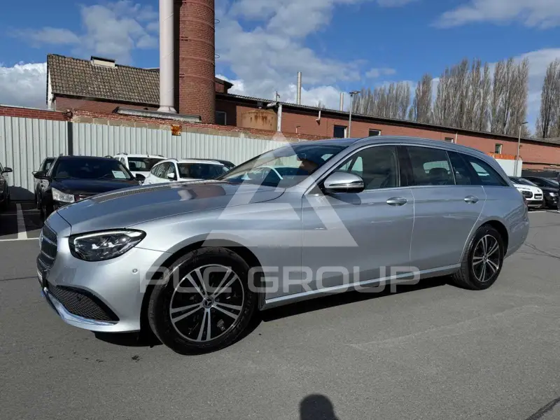 2022 Mercedes Benz E 220