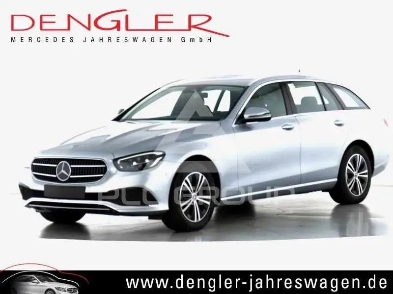 2022 Mercedes Benz E 220