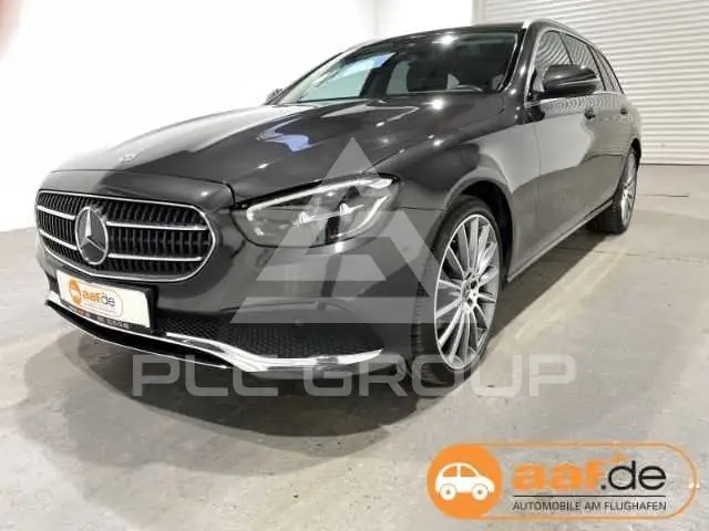 2022 Mercedes Benz E 220