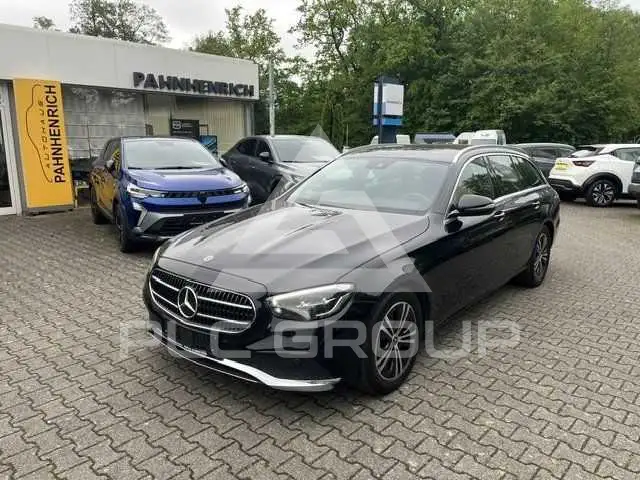 2022 Mercedes Benz E 220