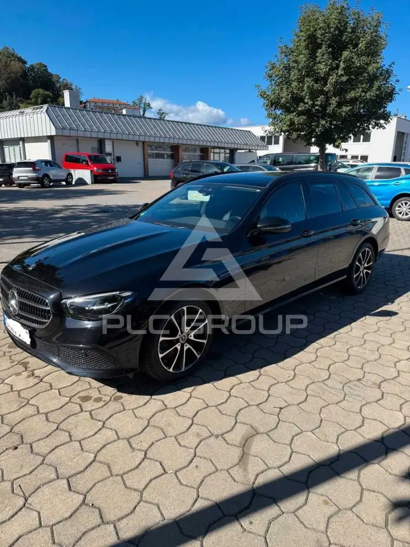 2022 Mercedes Benz E 220