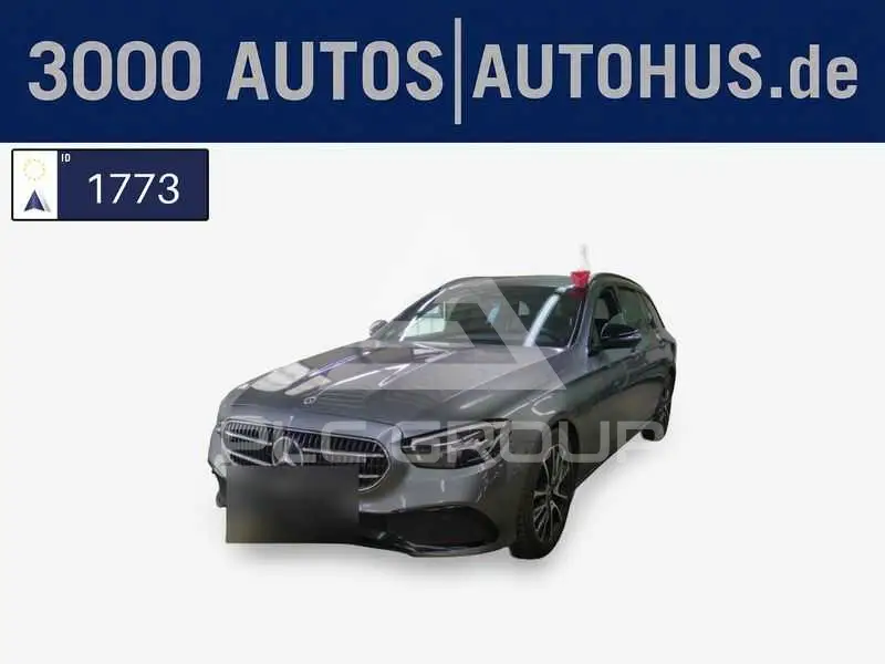 2022 Mercedes Benz E 220