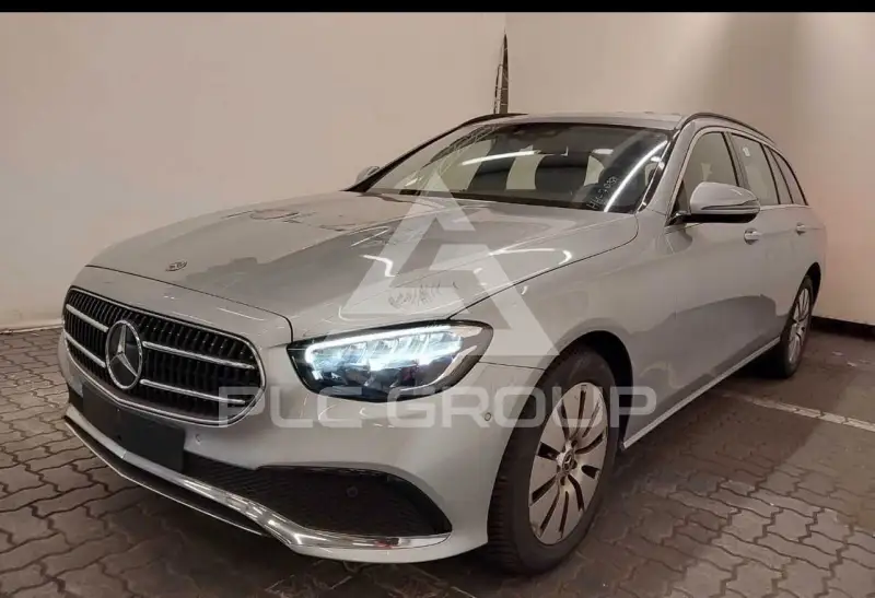2022 Mercedes Benz E 220