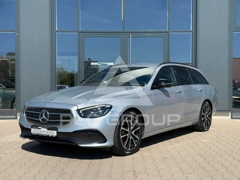 2022 Mercedes Benz E 220