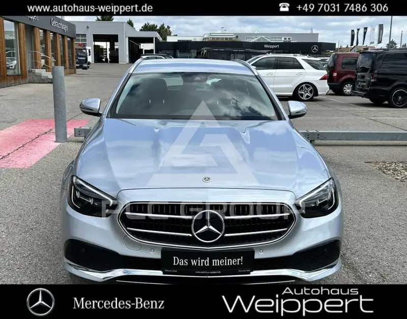 2022 Mercedes Benz E 220