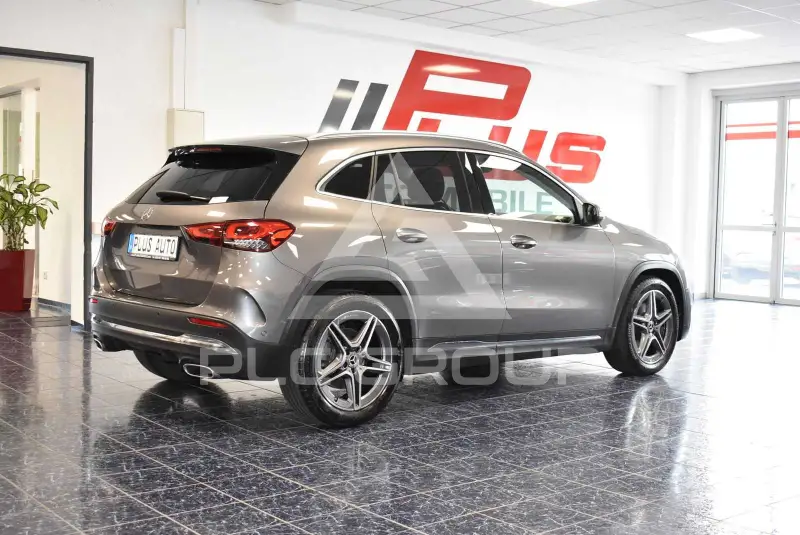 2022 Mercedes Benz GLA 220