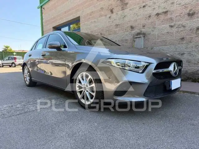 2022 Mercedes Benz A 160