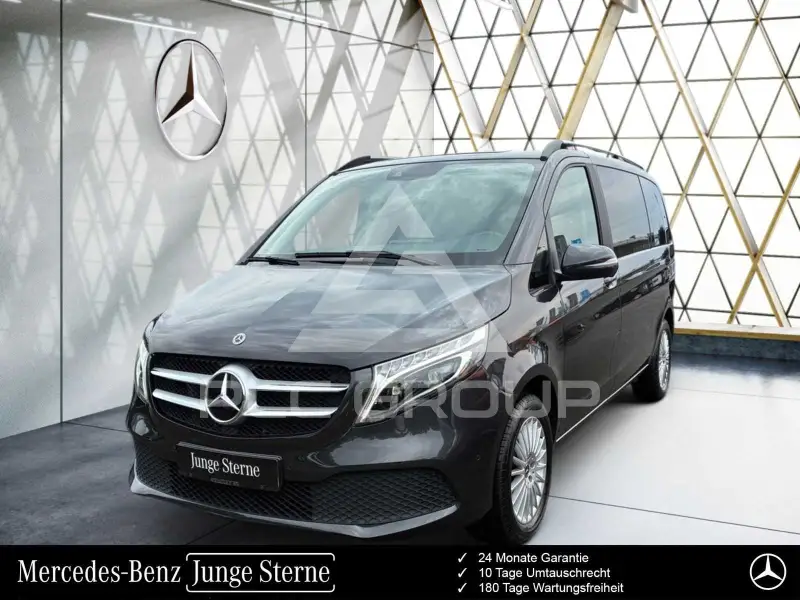 2022 Mercedes Benz V 220