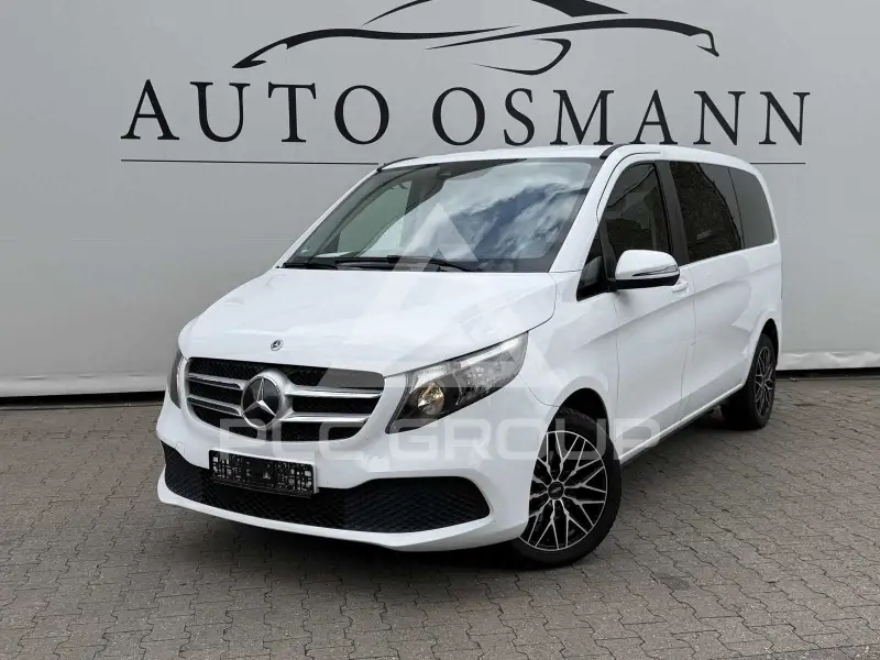 2022 Mercedes Benz V 220