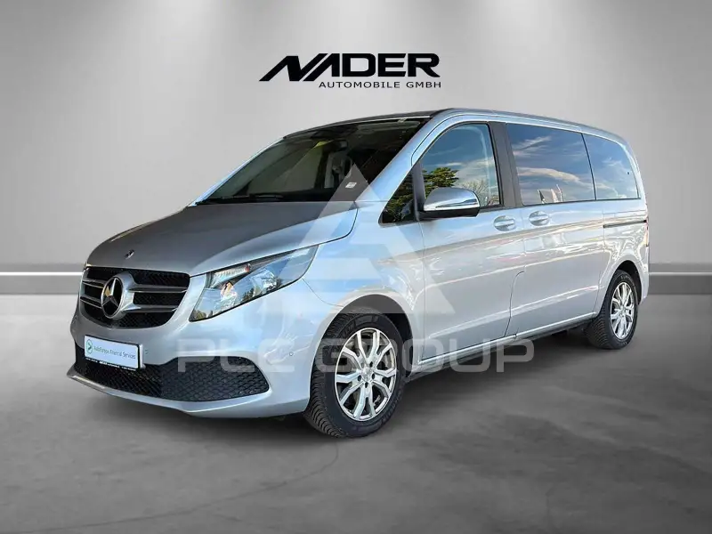 2022 Mercedes Benz V 220
