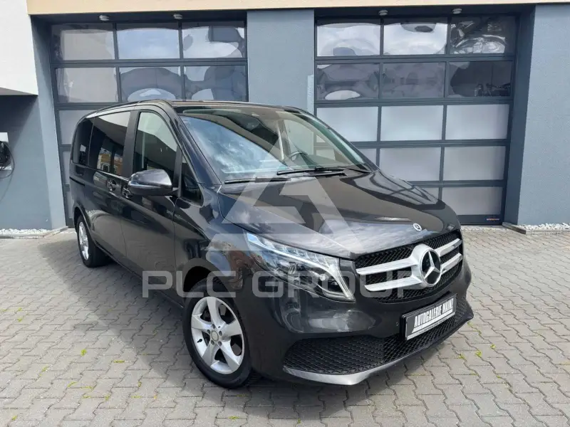 2022 Mercedes Benz V 220