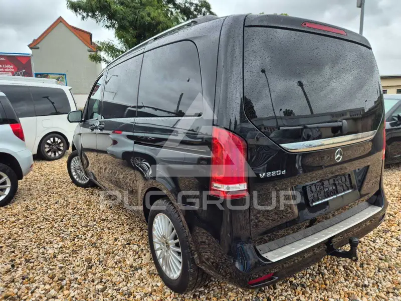 2022 Mercedes Benz V 220