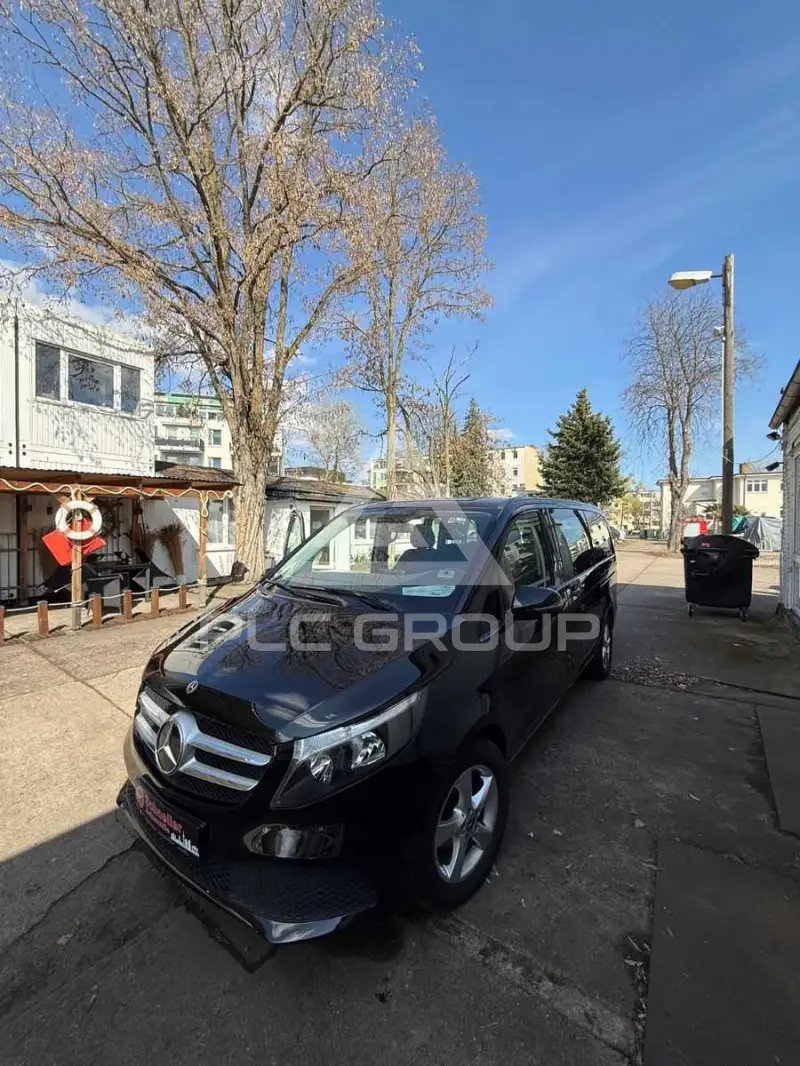 2022 Mercedes Benz V 220