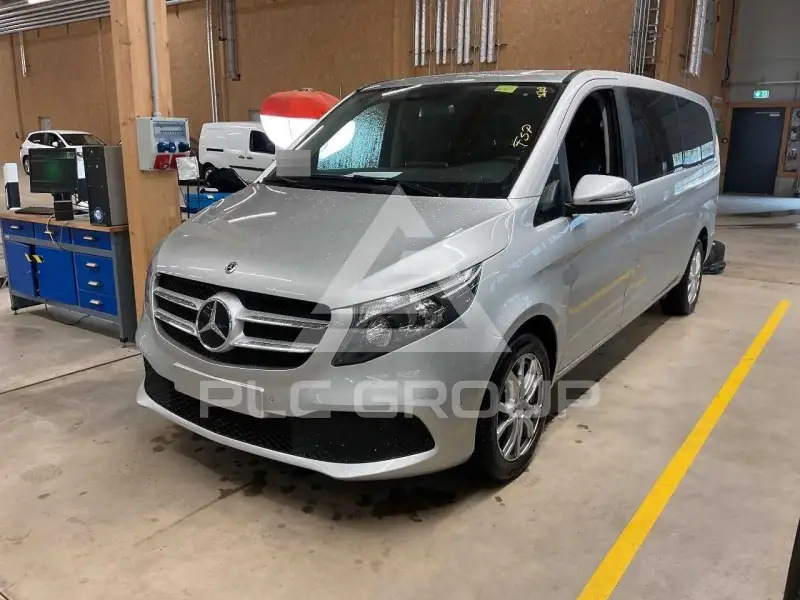 2022 Mercedes Benz V 220