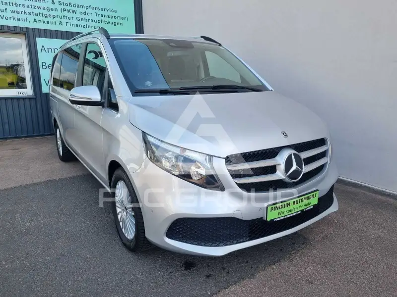 2022 Mercedes Benz V 220