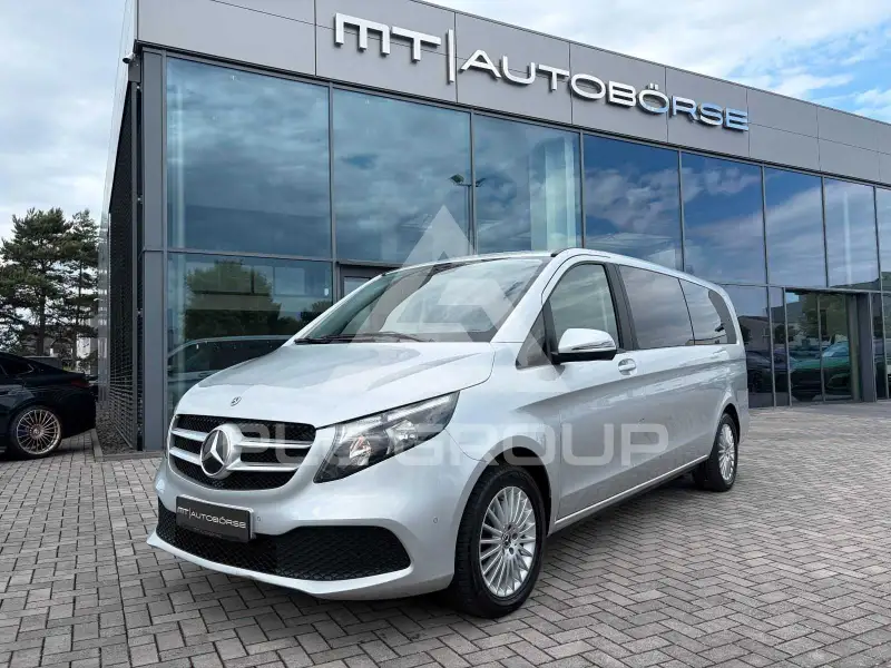 2022 Mercedes Benz V 220