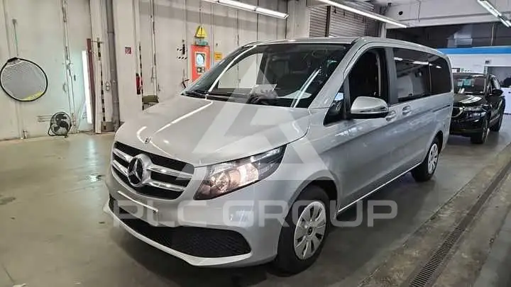 2022 Mercedes Benz V 220