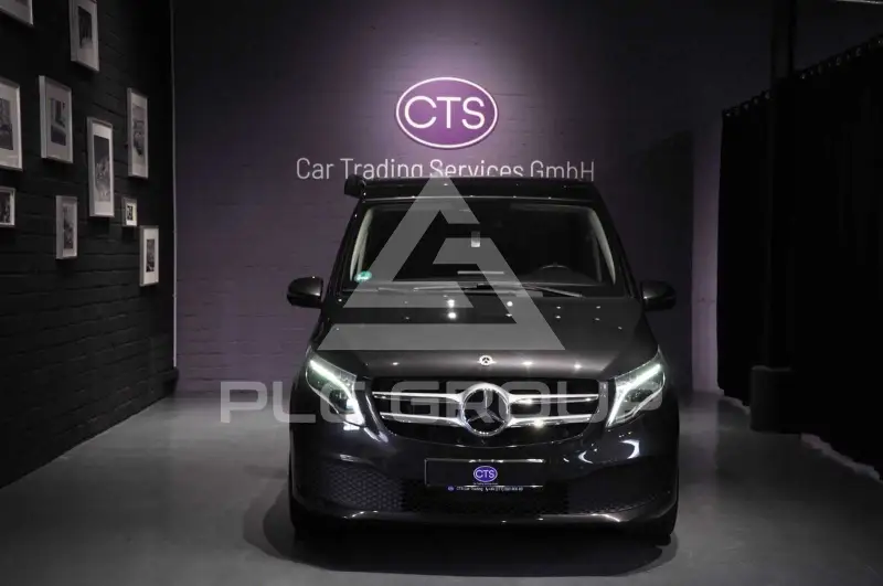 2022 Mercedes Benz V 220