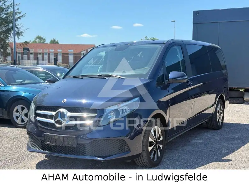 2022 Mercedes Benz V 220
