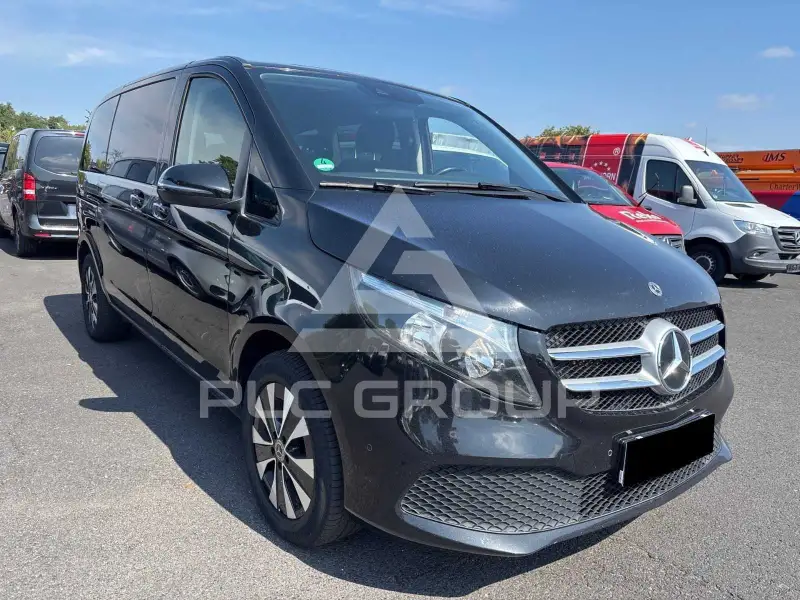 2022 Mercedes Benz V 220