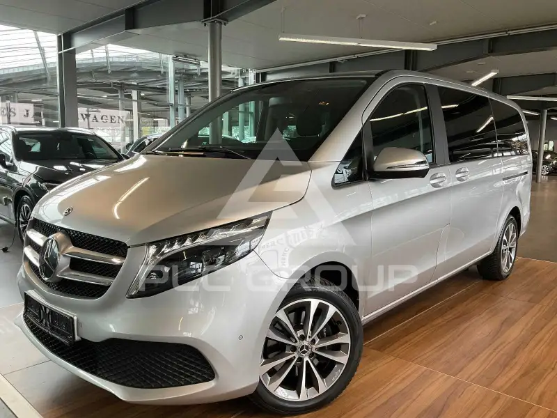 2022 Mercedes Benz V 220
