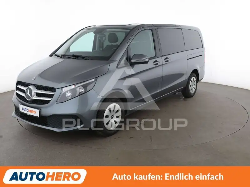2022 Mercedes Benz V 220