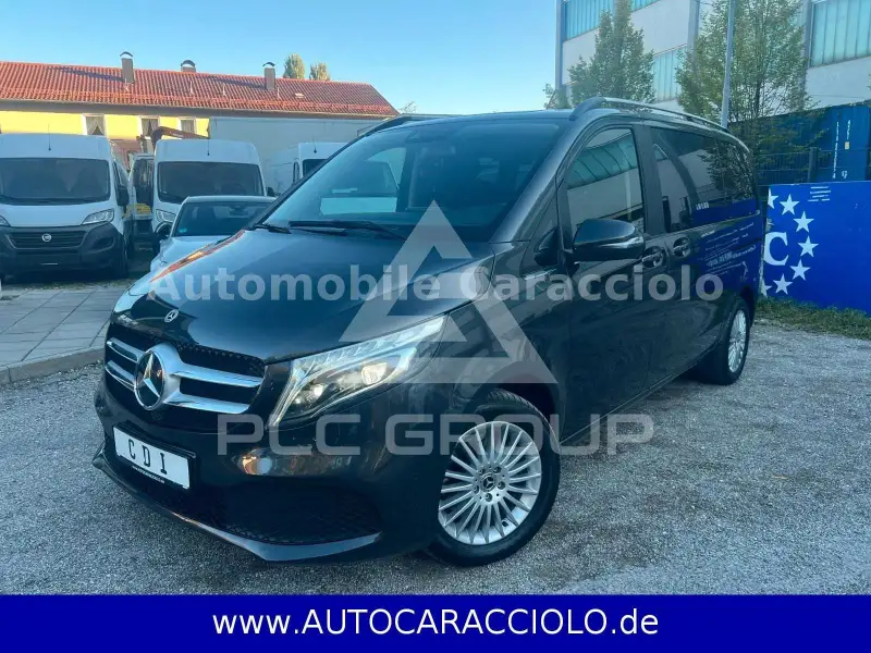 2022 Mercedes Benz V 220