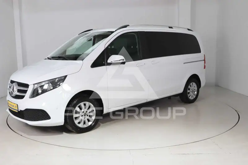 2022 Mercedes Benz V 220