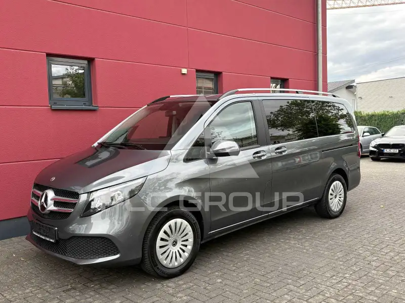2022 Mercedes Benz V 220