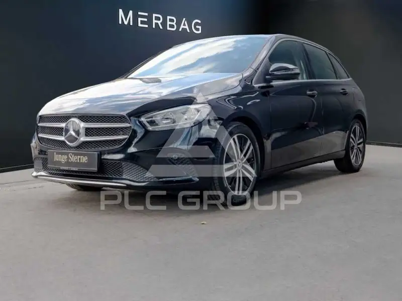 2022 Mercedes Benz B 180