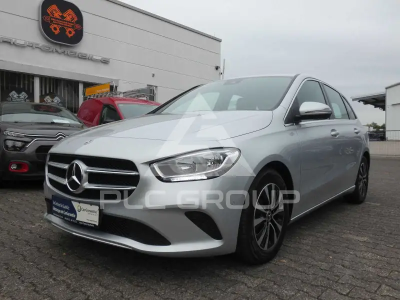 2022 Mercedes Benz B 180