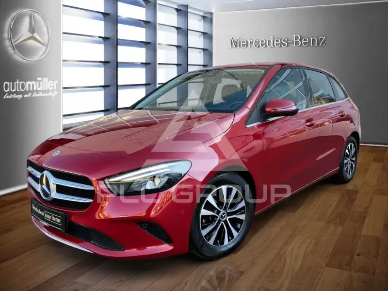 2022 Mercedes Benz B 180