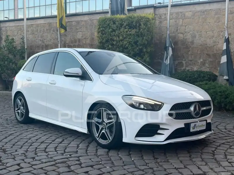 2022 Mercedes Benz B 180