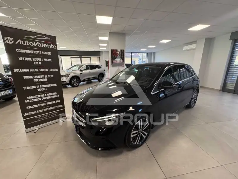 2022 Mercedes Benz B 180