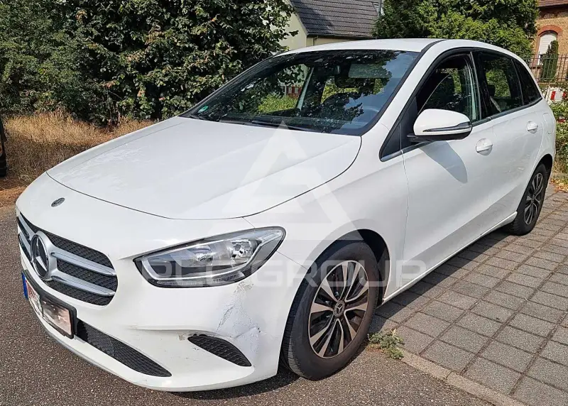 2022 Mercedes Benz B 180