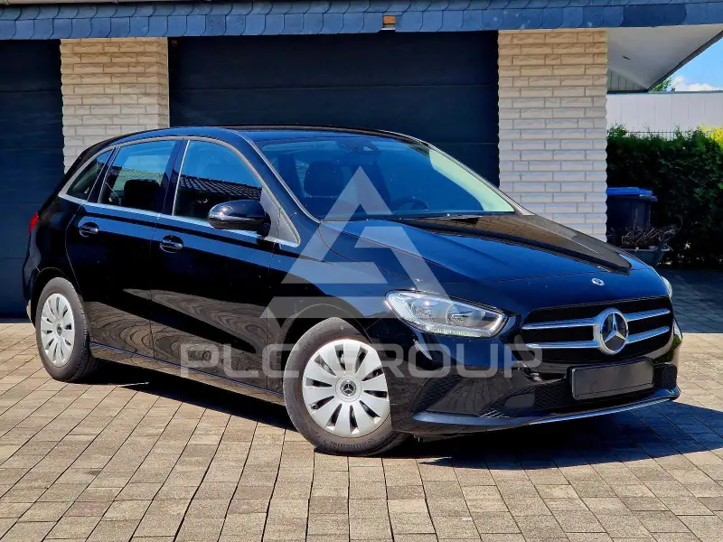 2022 Mercedes Benz B 180