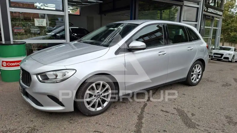 2022 Mercedes Benz B 180