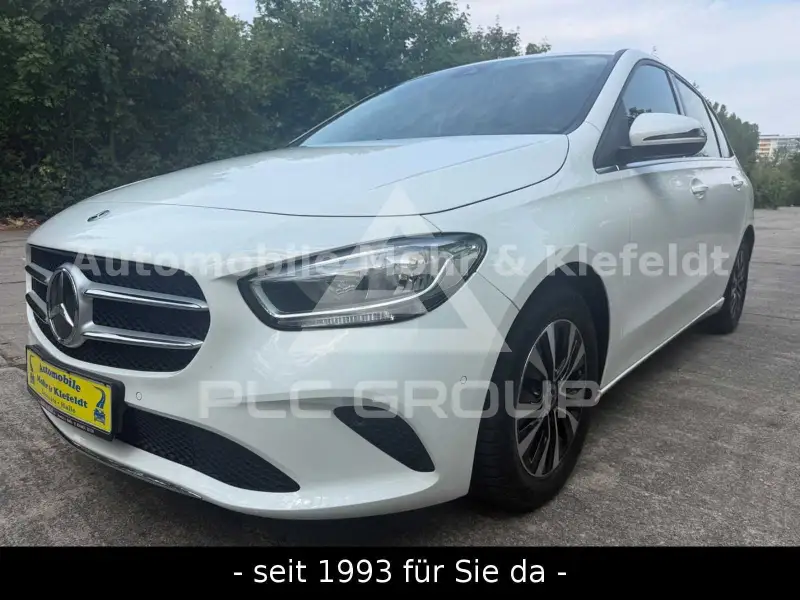 2022 Mercedes Benz B 180