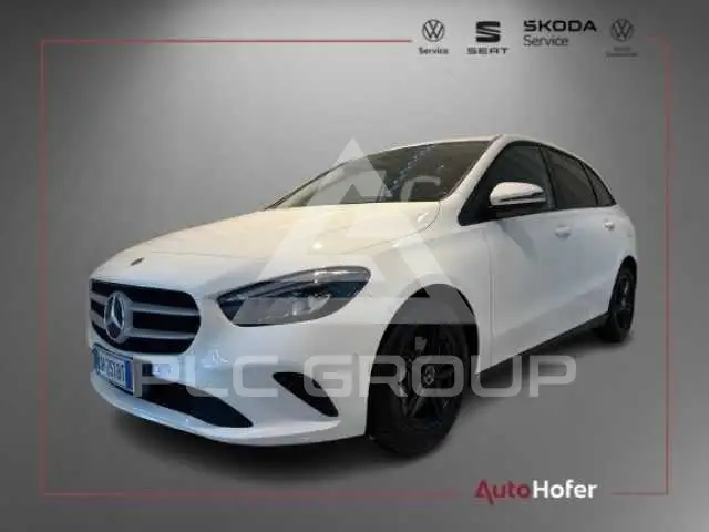 2022 Mercedes Benz B 180