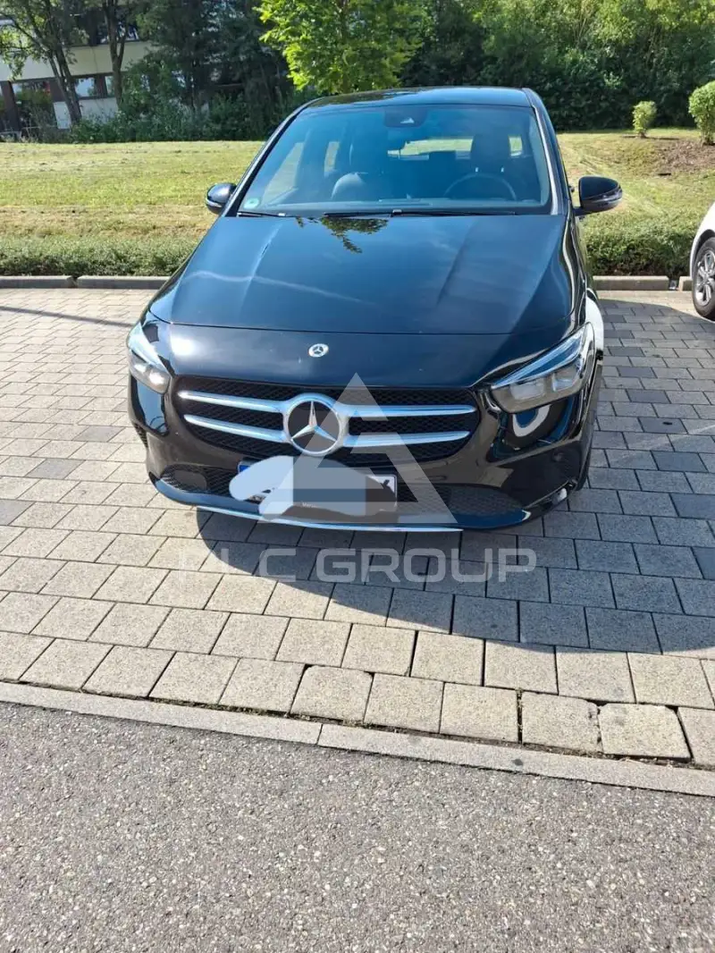 2022 Mercedes Benz B 180
