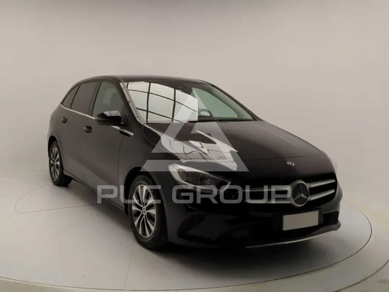 2022 Mercedes Benz B 180