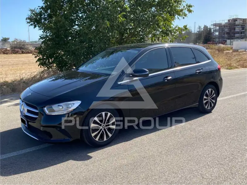 2022 Mercedes Benz B 180