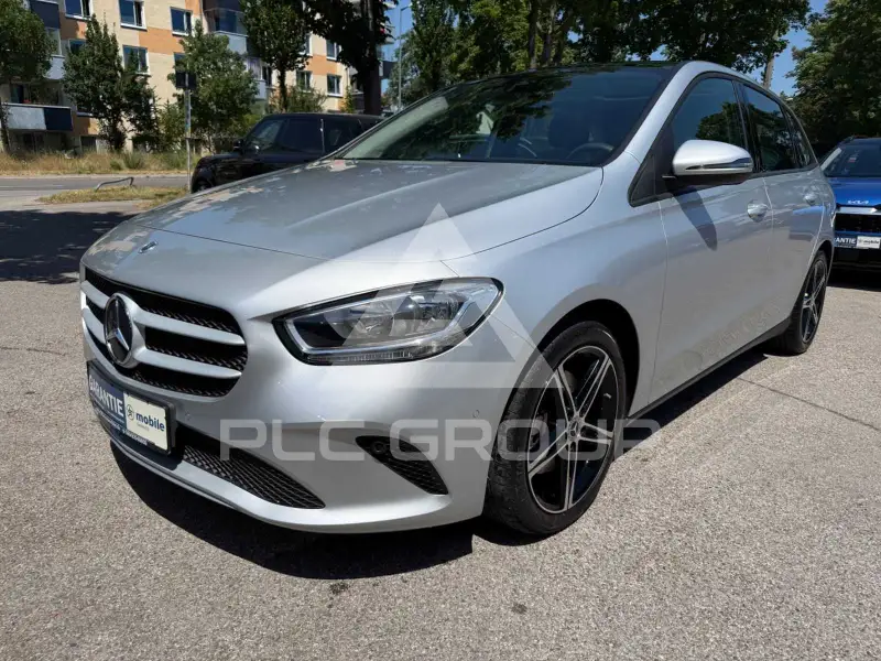 2022 Mercedes Benz B 220