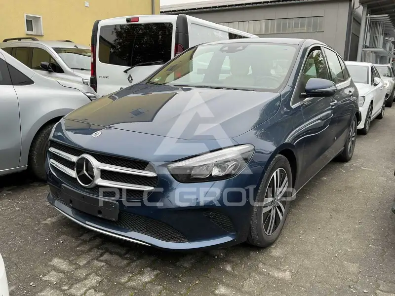 2022 Mercedes Benz B 220