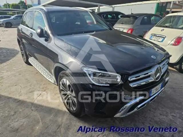 2022 Mercedes Benz GLC 220