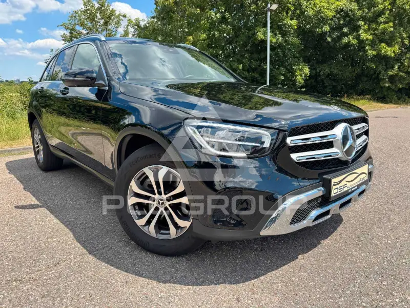 2022 Mercedes Benz GLC 220